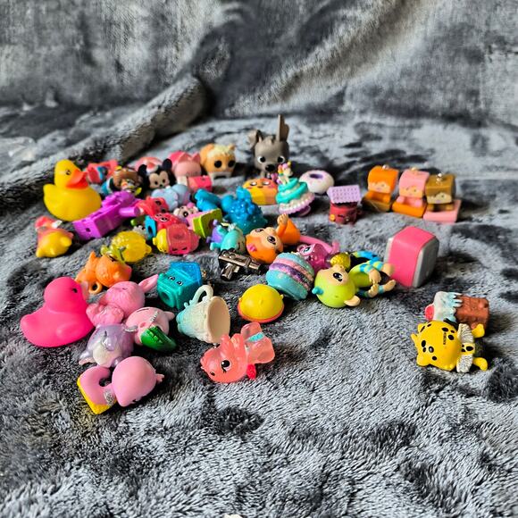 Miniature Toys Lot of Small Toys - Picture 3 of 5